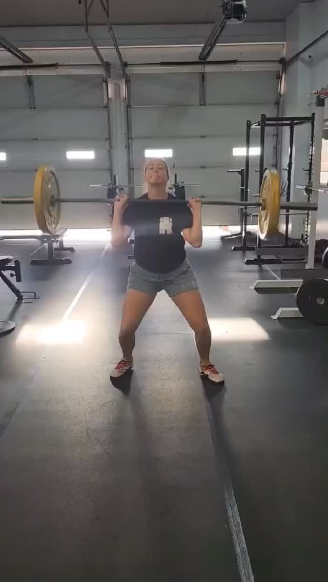 R Fitness member doing a power clean in Sioux Center